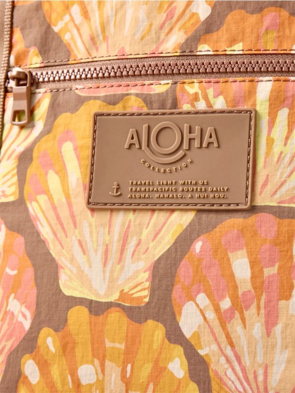 ALOHA Collection—Nylon Zipper Tote—Limited Edition Sunrise Shells *NWT* - Picture 3 of 11